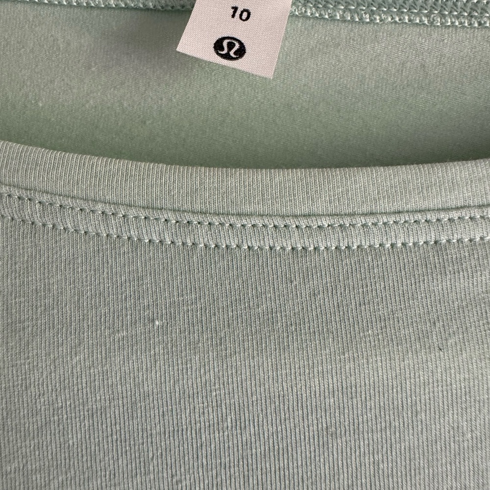 Lululemon mint green long sleeve